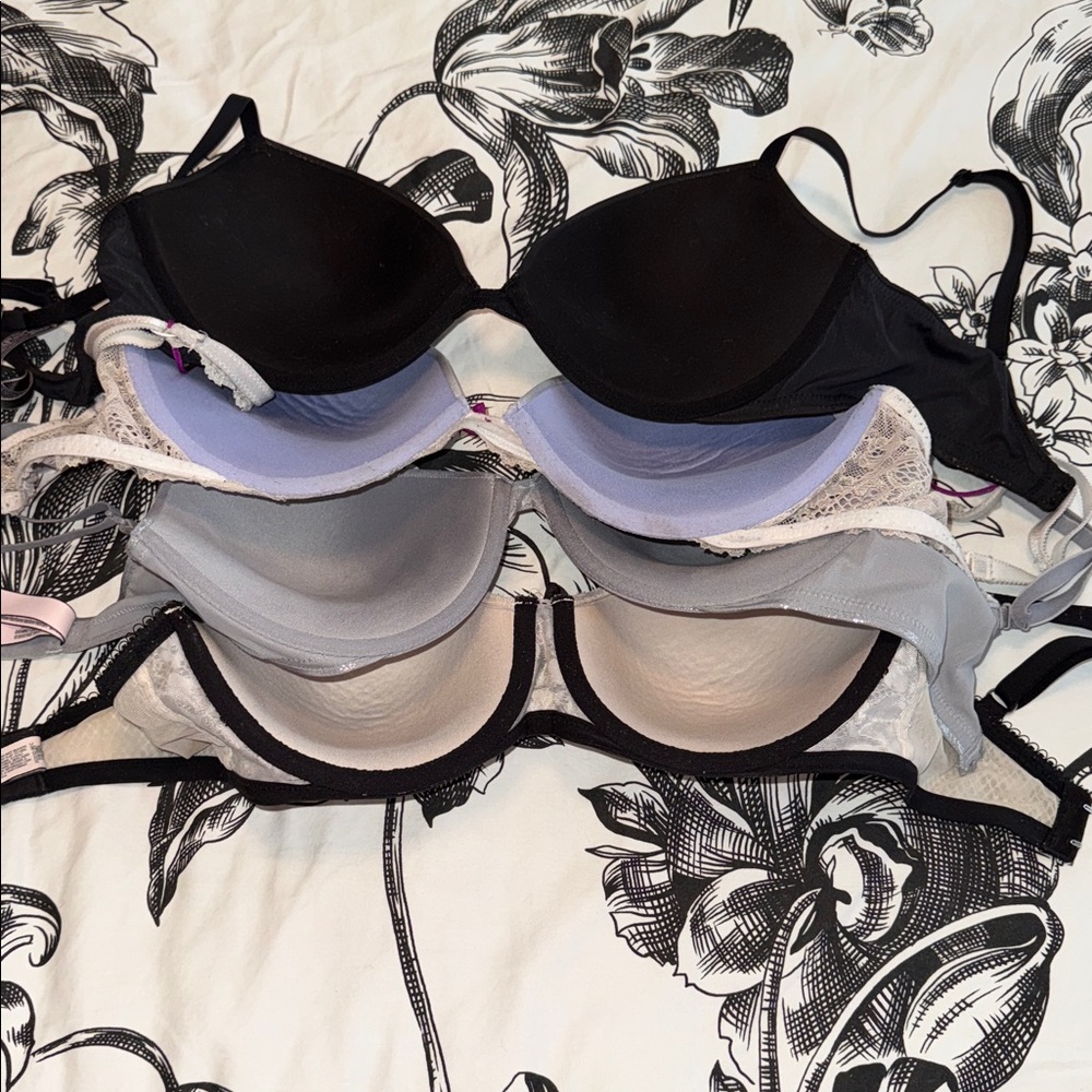 Bundle❗️Victoria's Secret Black and Gray Lace Bra Set - Picture 3 of 5